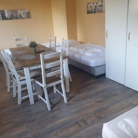 Pension 11 Apartments By Lorenc Berlijn Buitenkant foto