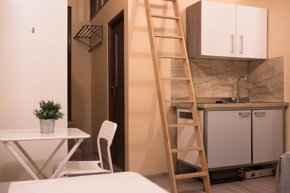 Pension 11 Apartments By Lorenc Berlijn Buitenkant foto